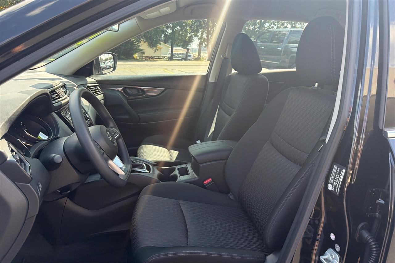 Nissan Rogue S 4D SUV FWD 2020