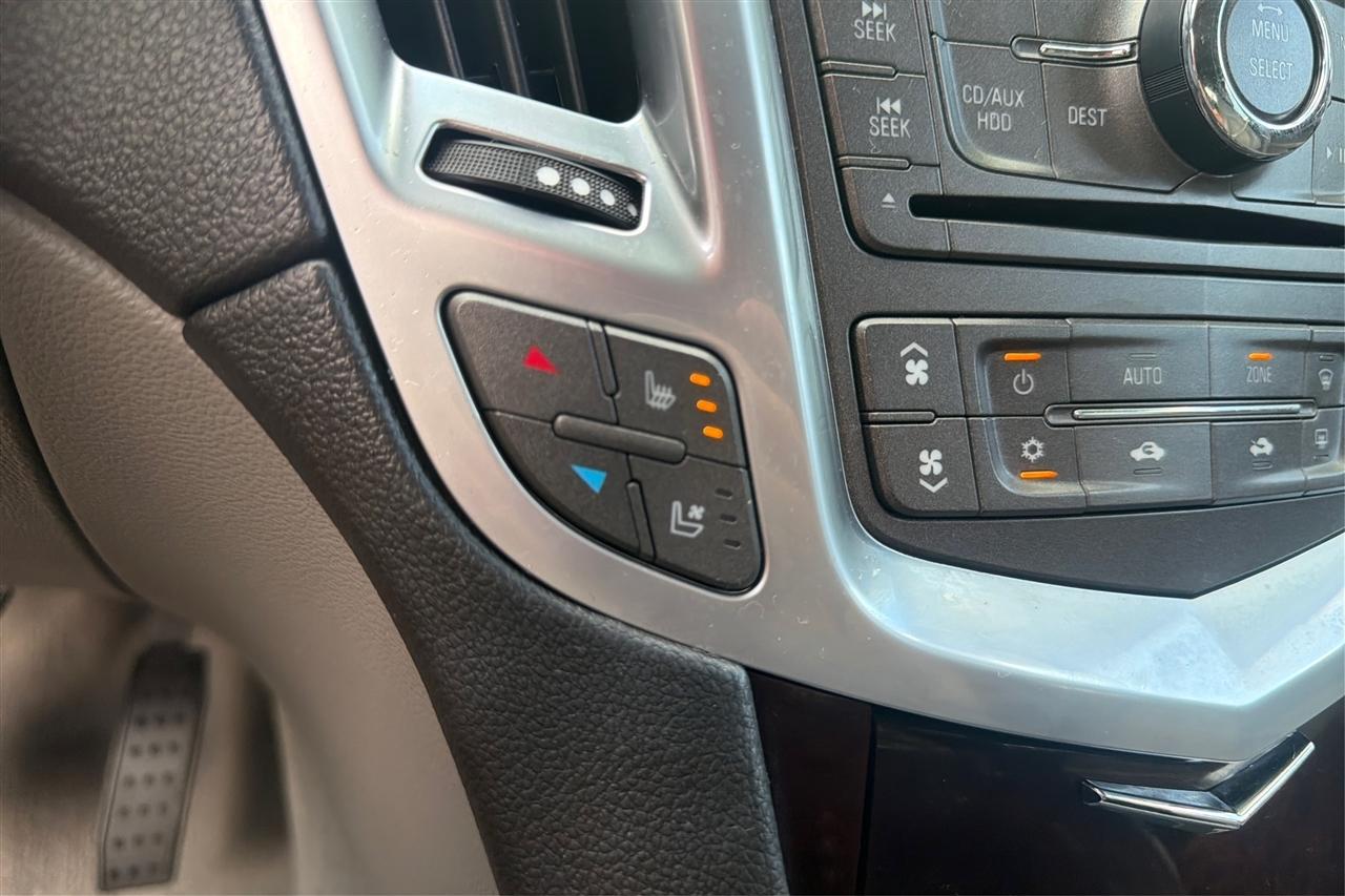 Cadillac SRX Premium 4D SUV FWD 2010