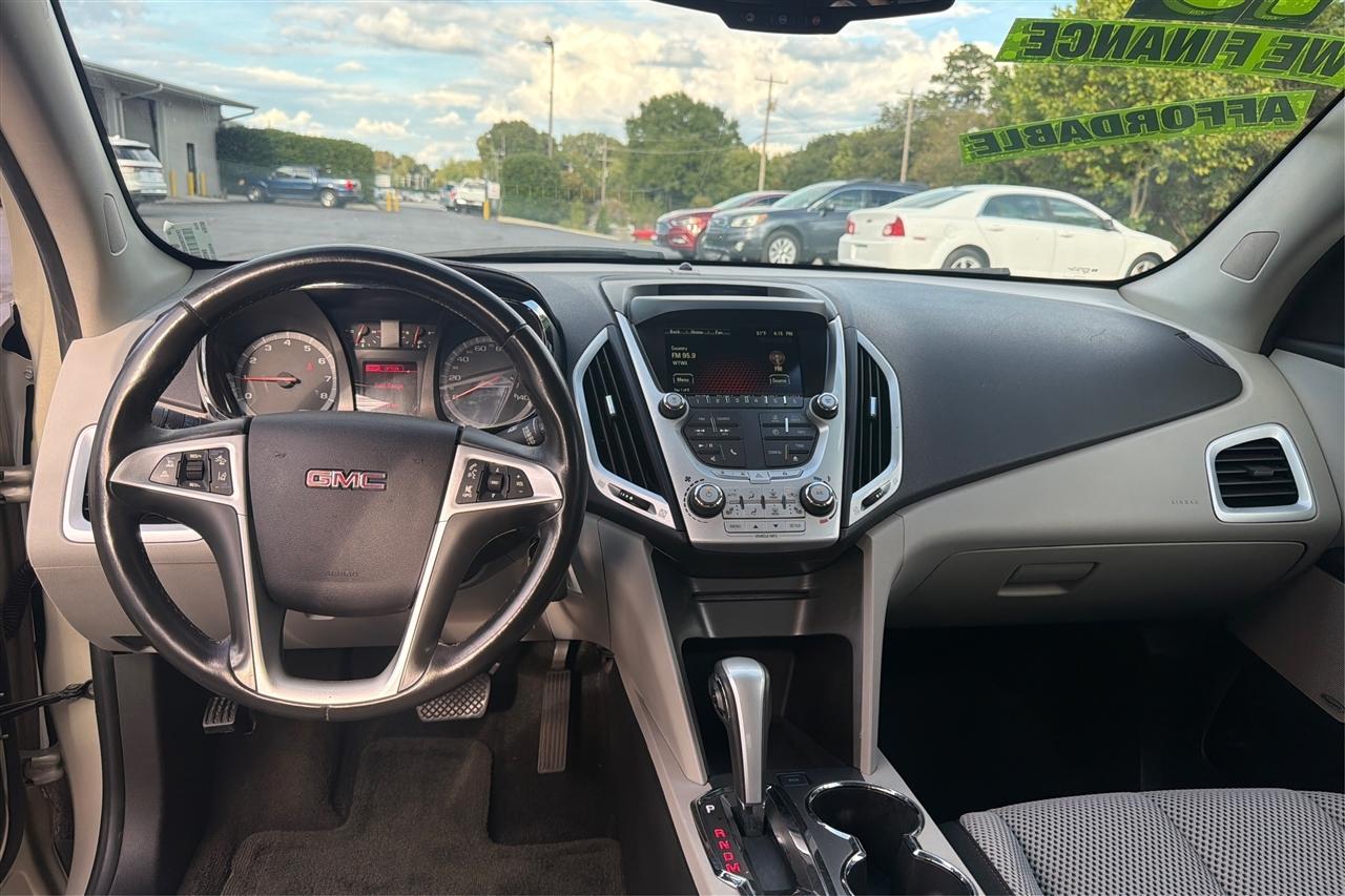 GMC Terrain SLE 4D SUV FWD 2013