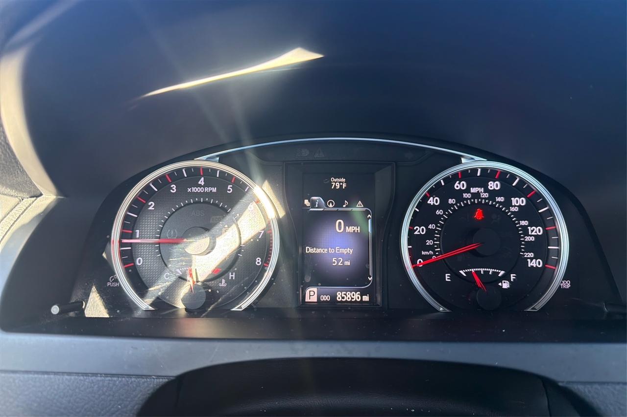 Toyota Camry XLE 4D Sedan 2017