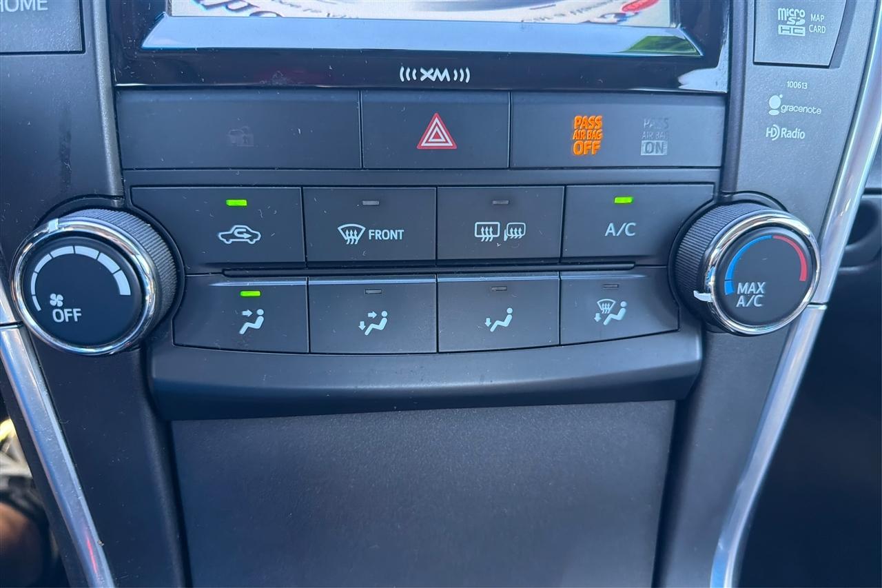 Toyota Camry XLE 4D Sedan 2017