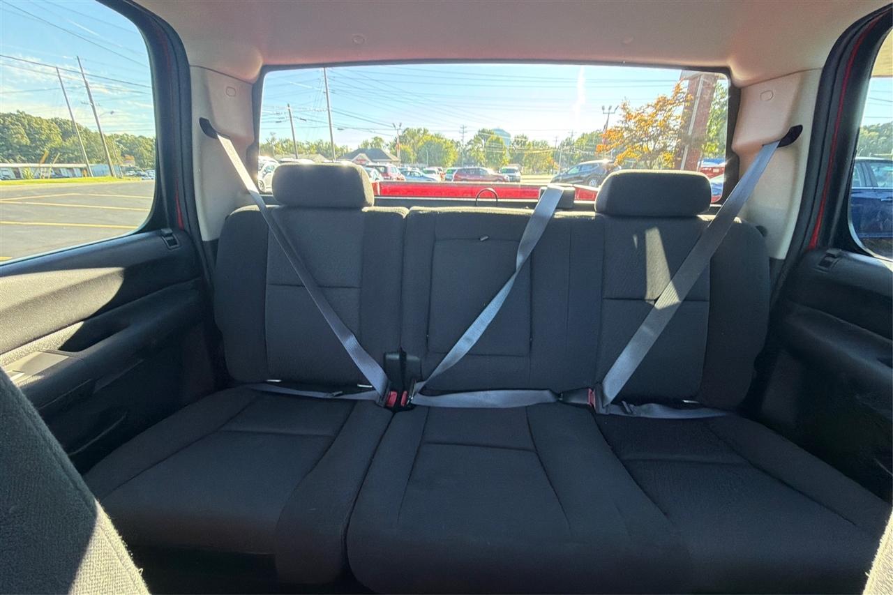 Chevrolet Silverado 1500 1LT Crew Cab 2WD 2011