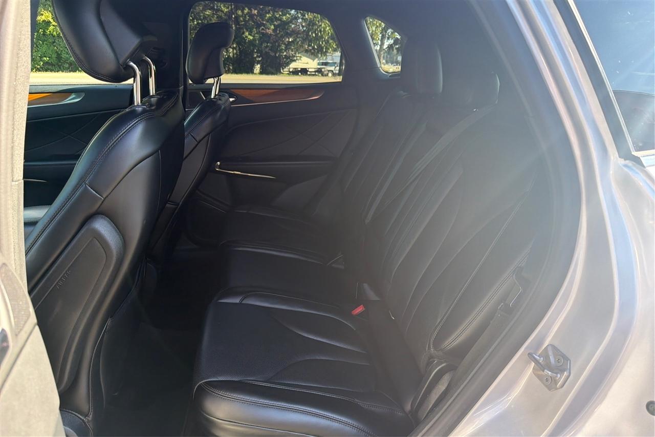Lincoln MKC Reserve 4D SUV FWD 2017