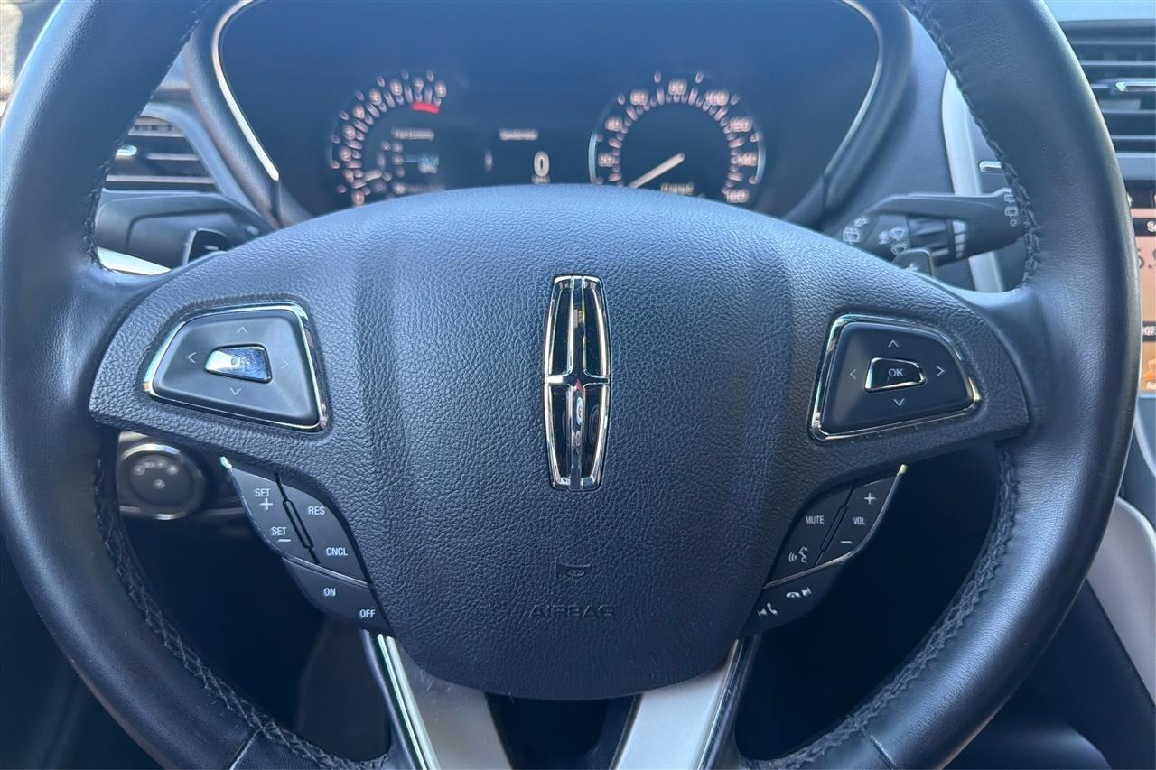 Lincoln MKC Reserve 4D SUV FWD 2017
