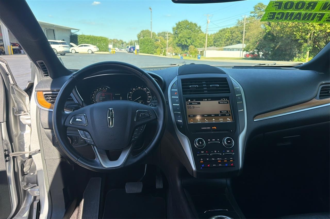 Lincoln MKC Reserve 4D SUV FWD 2017