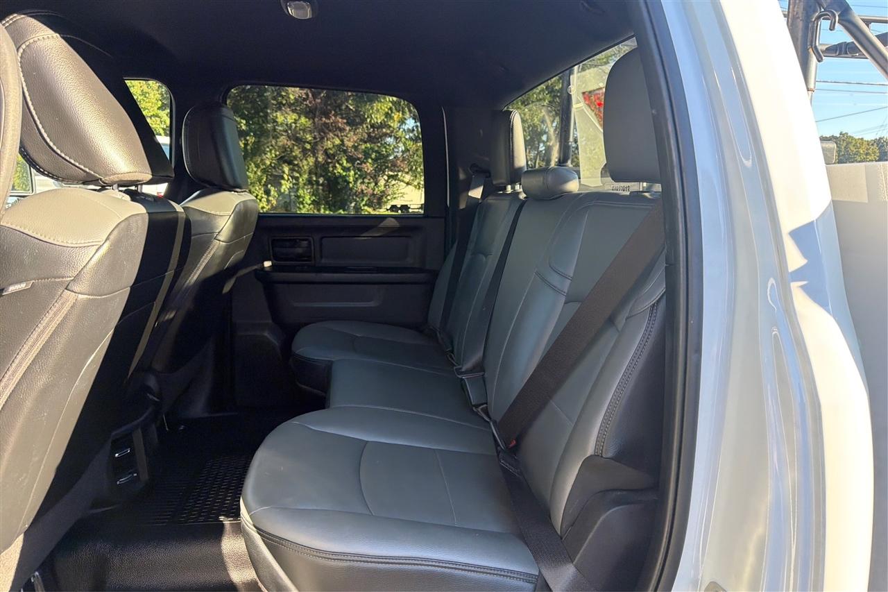 RAM 2500 Tradesman Crew Cab 2WD LWB 2024