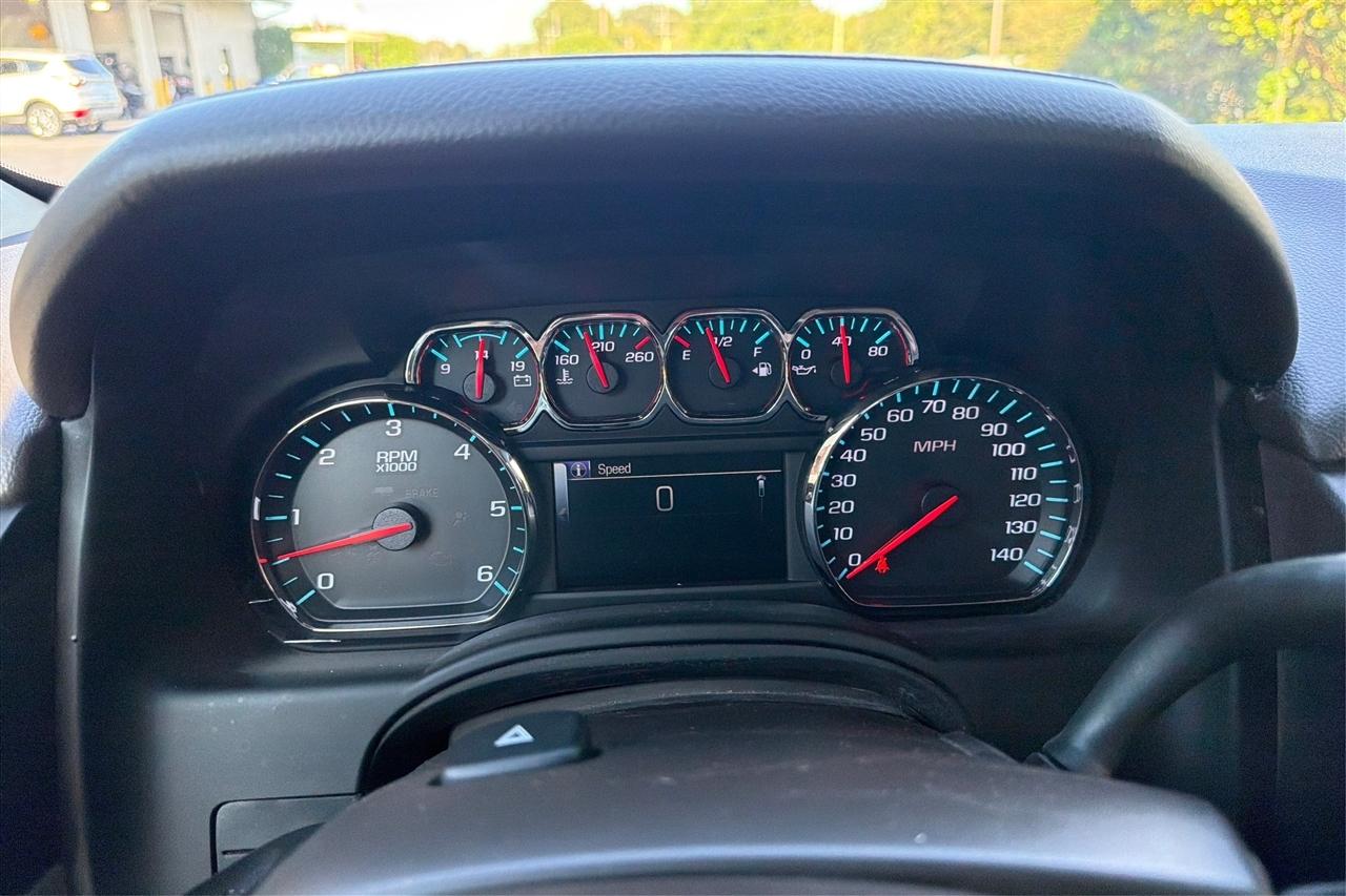 Chevrolet Tahoe LT 4D SUV RWD 2015