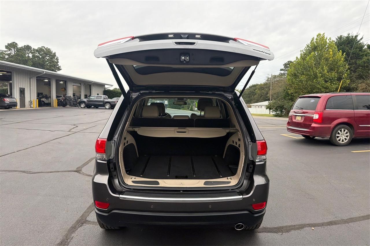 Jeep Grand Cherokee Limited 4D SUV RWD 2016