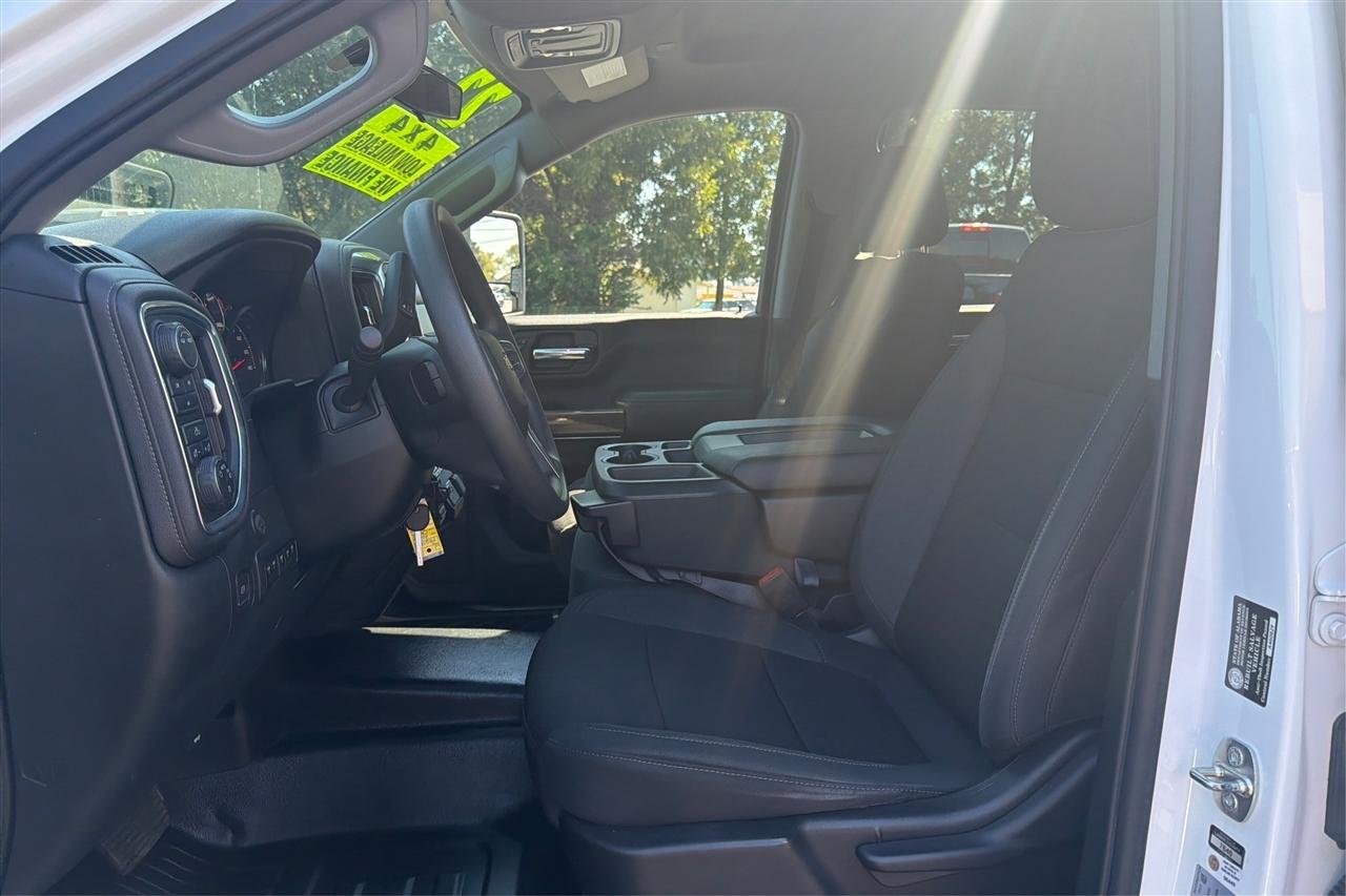 Chevrolet Silverado 2500 LT Crew Cab 4WD SWB 2022