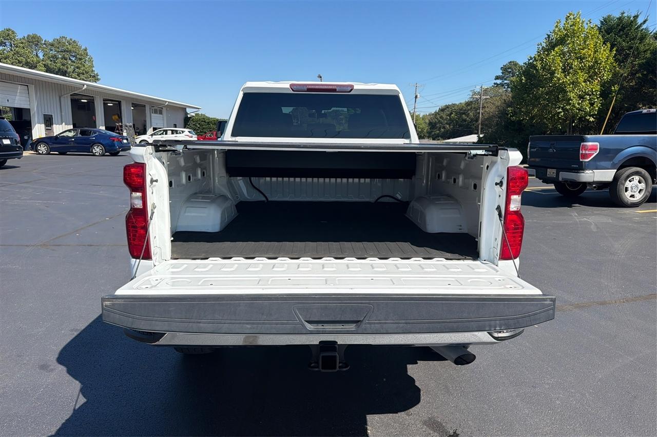 Chevrolet Silverado 2500 LT Crew Cab 4WD SWB 2022