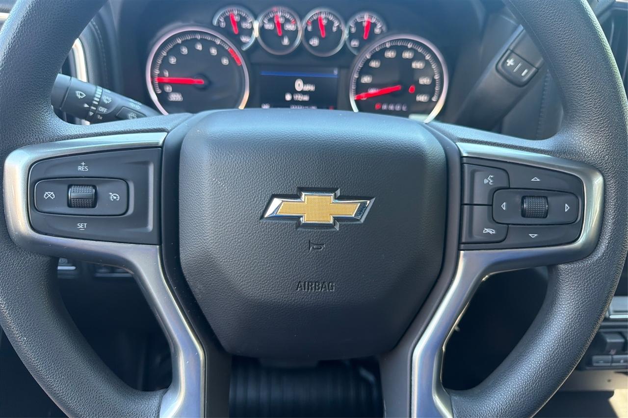 Chevrolet Silverado 2500 LT Crew Cab 4WD SWB 2022