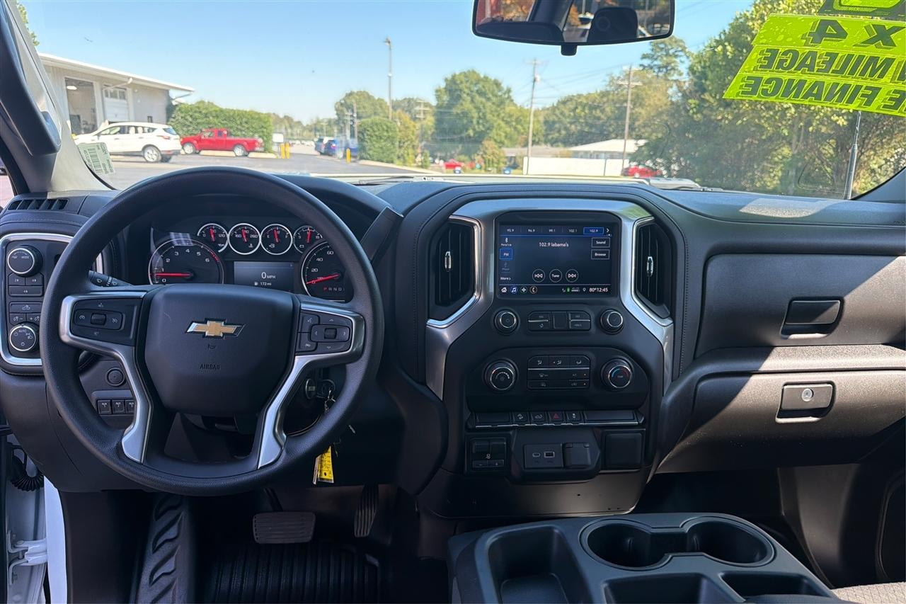 Chevrolet Silverado 2500 LT Crew Cab 4WD SWB 2022