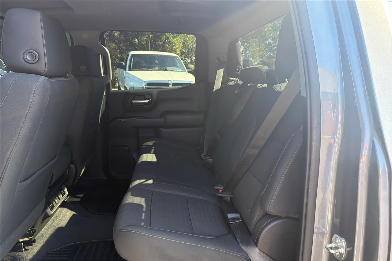 Chevrolet Silverado 1500 1LT Crew Cab 2WD 2021