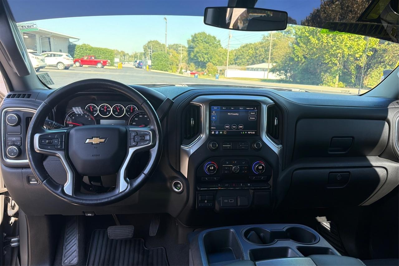 Chevrolet Silverado 1500 1LT Crew Cab 2WD 2021