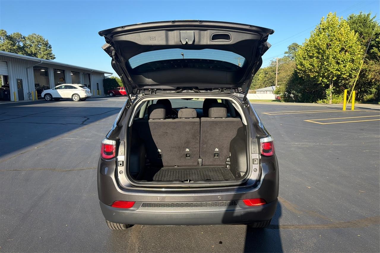 Jeep Compass Sport 4D SUV FWD 2020