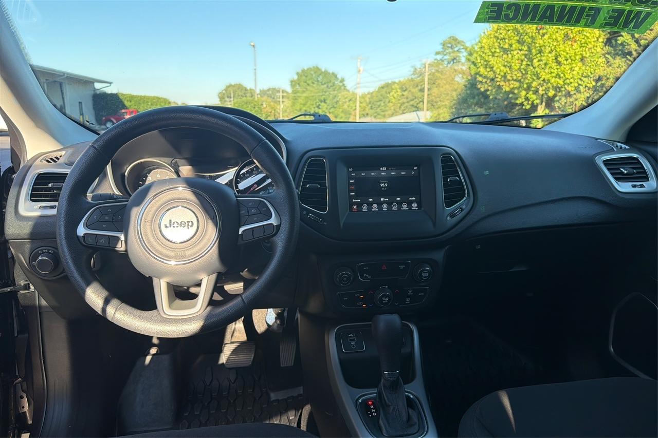 Jeep Compass Sport 4D SUV FWD 2020