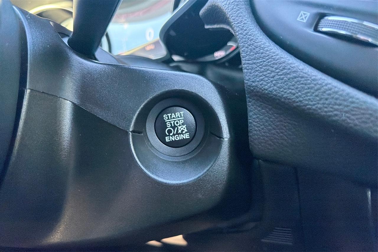 Jeep Compass Sport 4D SUV FWD 2020
