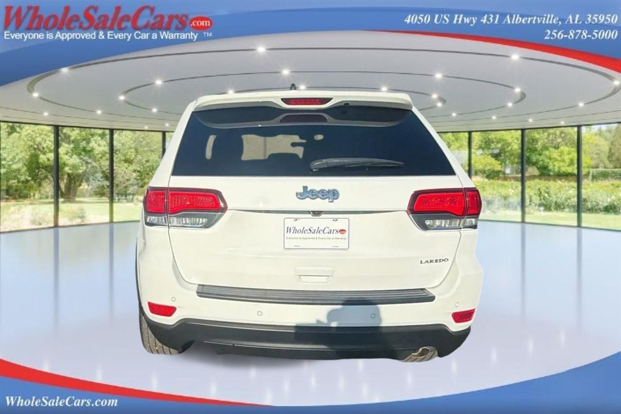 Jeep Grand Cherokee Laredo 4D SUV RWD 2021
