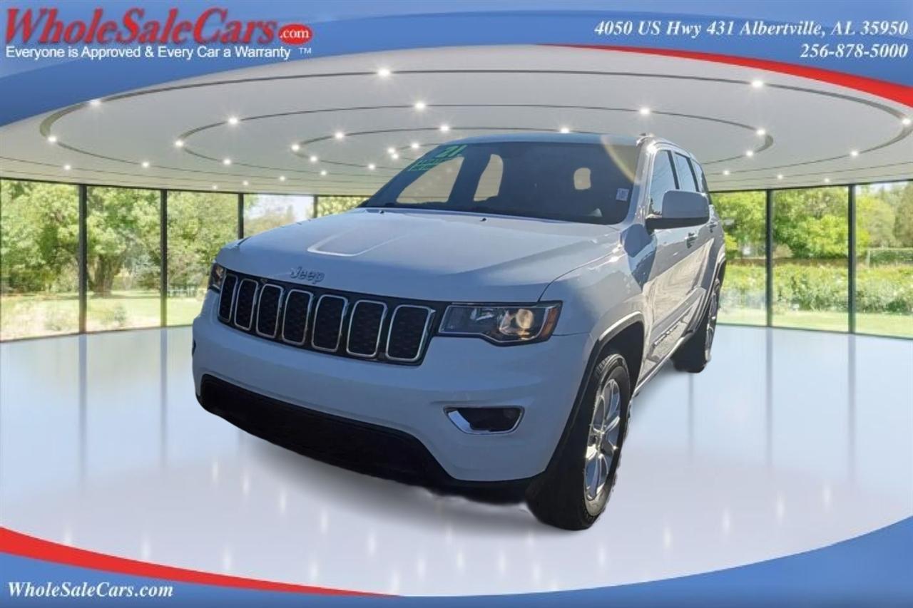 Jeep Grand Cherokee Laredo 4D SUV RWD 2021