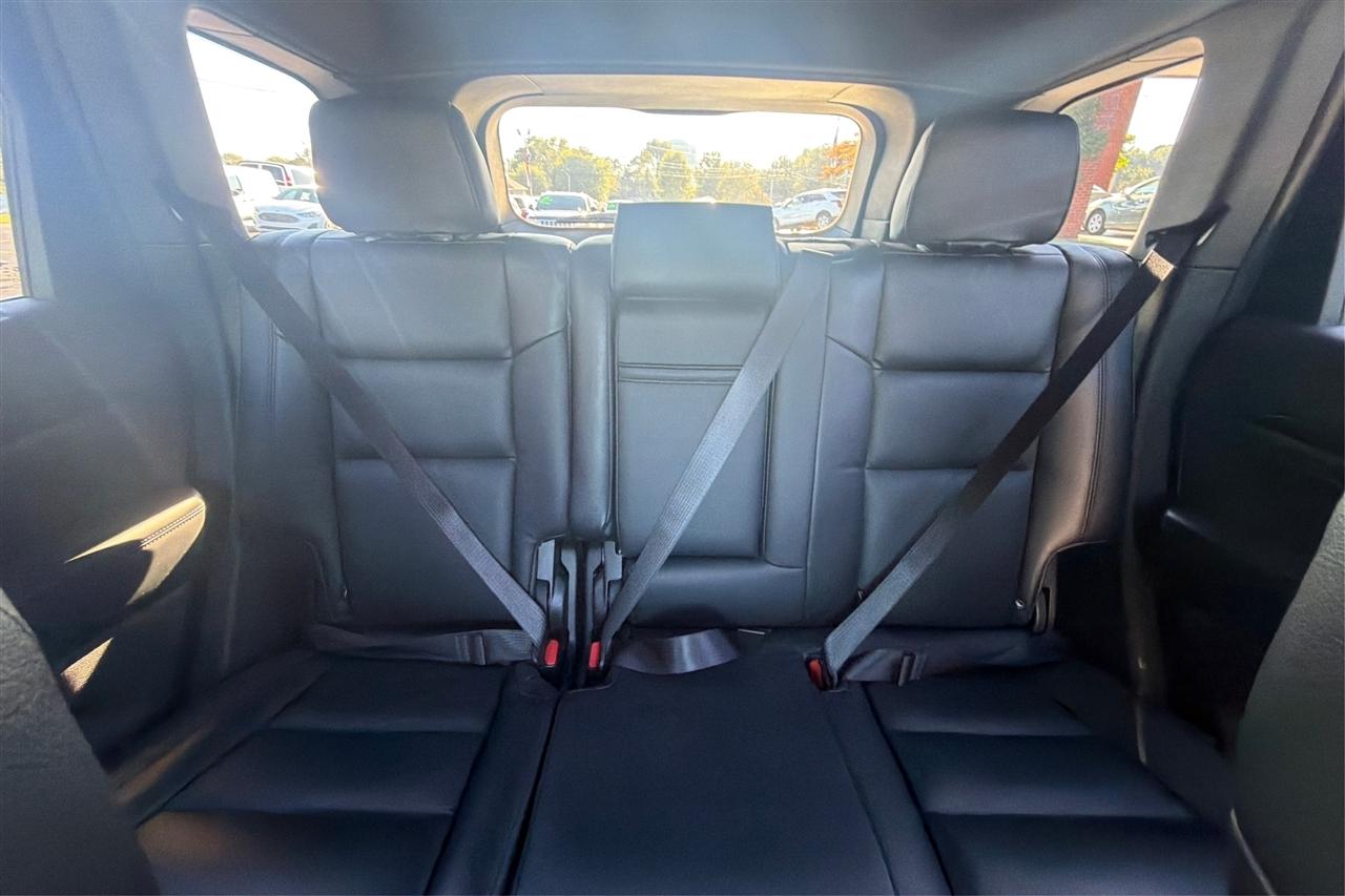 Jeep Grand Cherokee Laredo 4D SUV RWD 2021