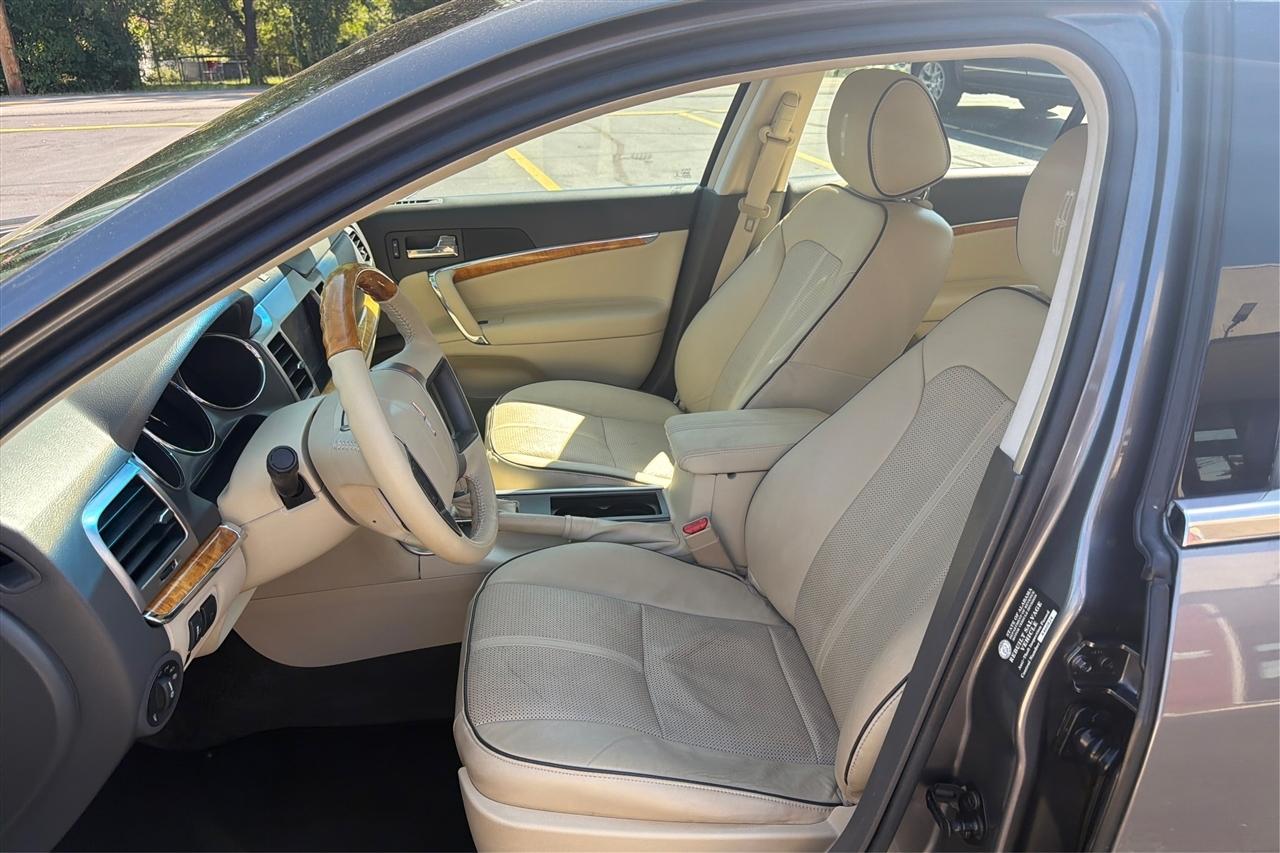 Lincoln MKZ Base 4D Sedan 2012