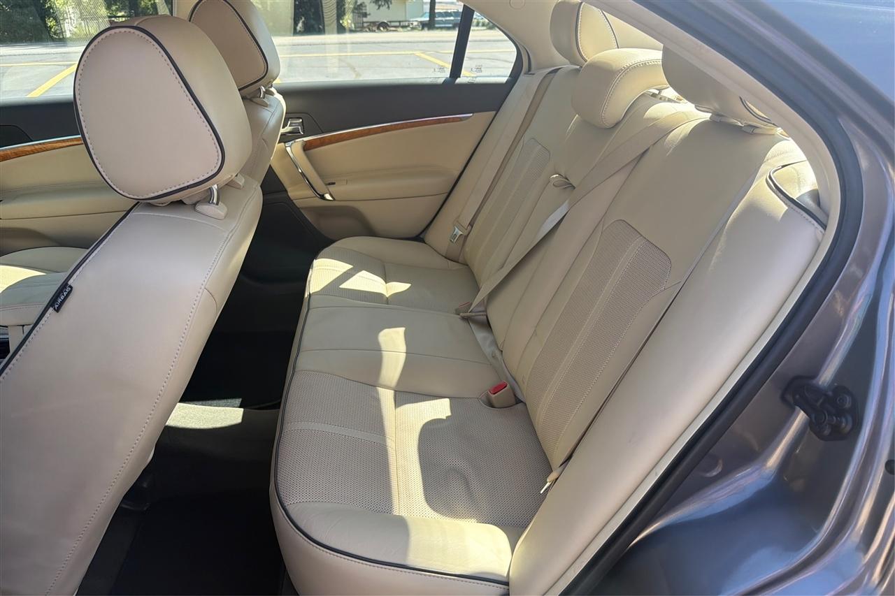 Lincoln MKZ Base 4D Sedan 2012