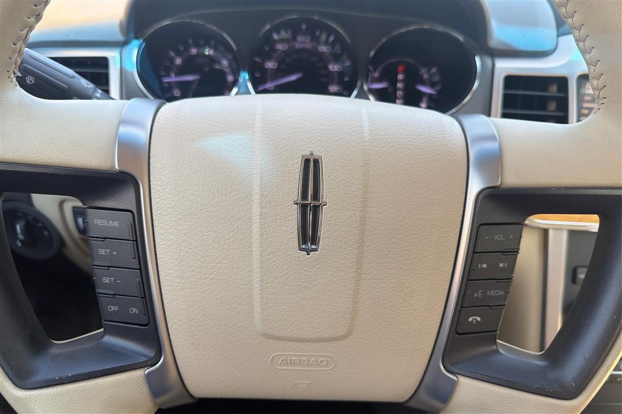 Lincoln MKZ Base 4D Sedan 2012