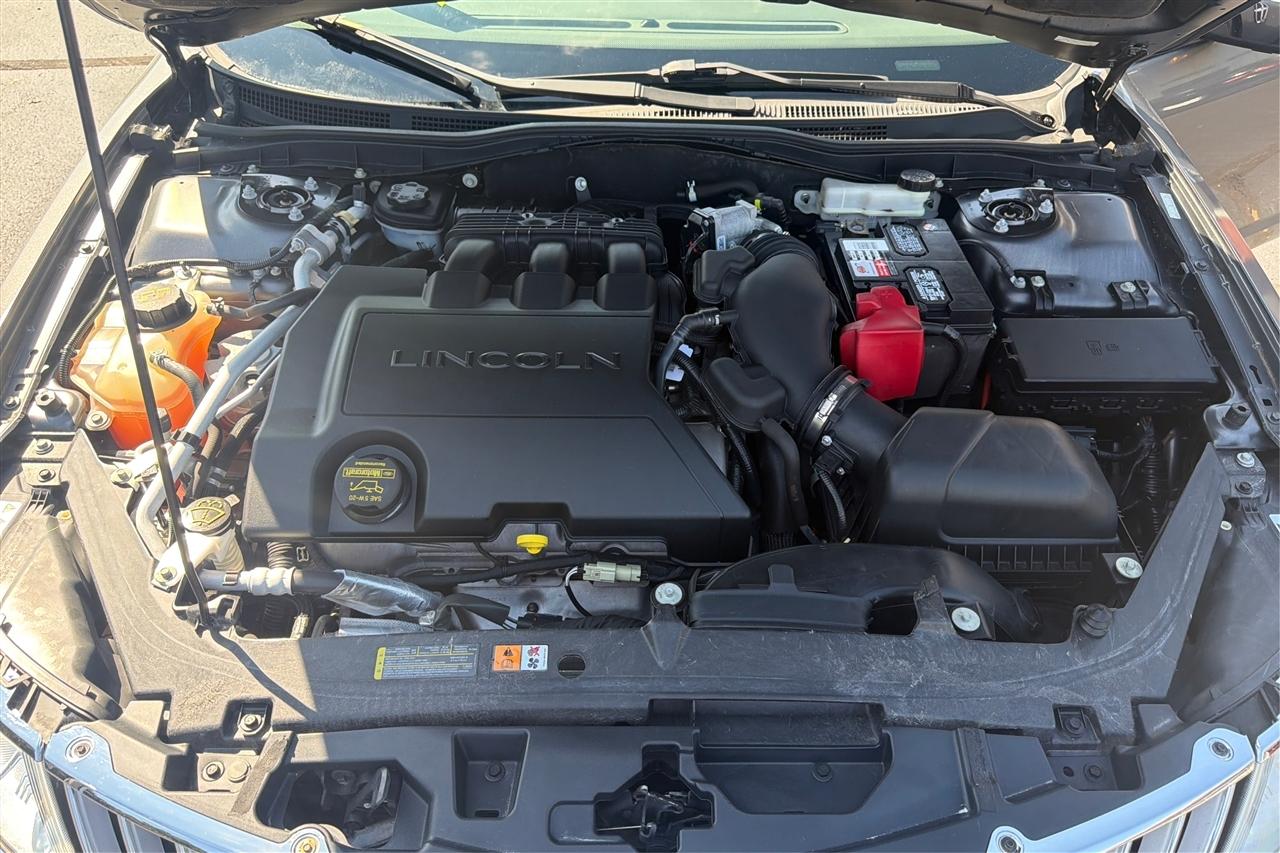 Lincoln MKZ Base 4D Sedan 2012