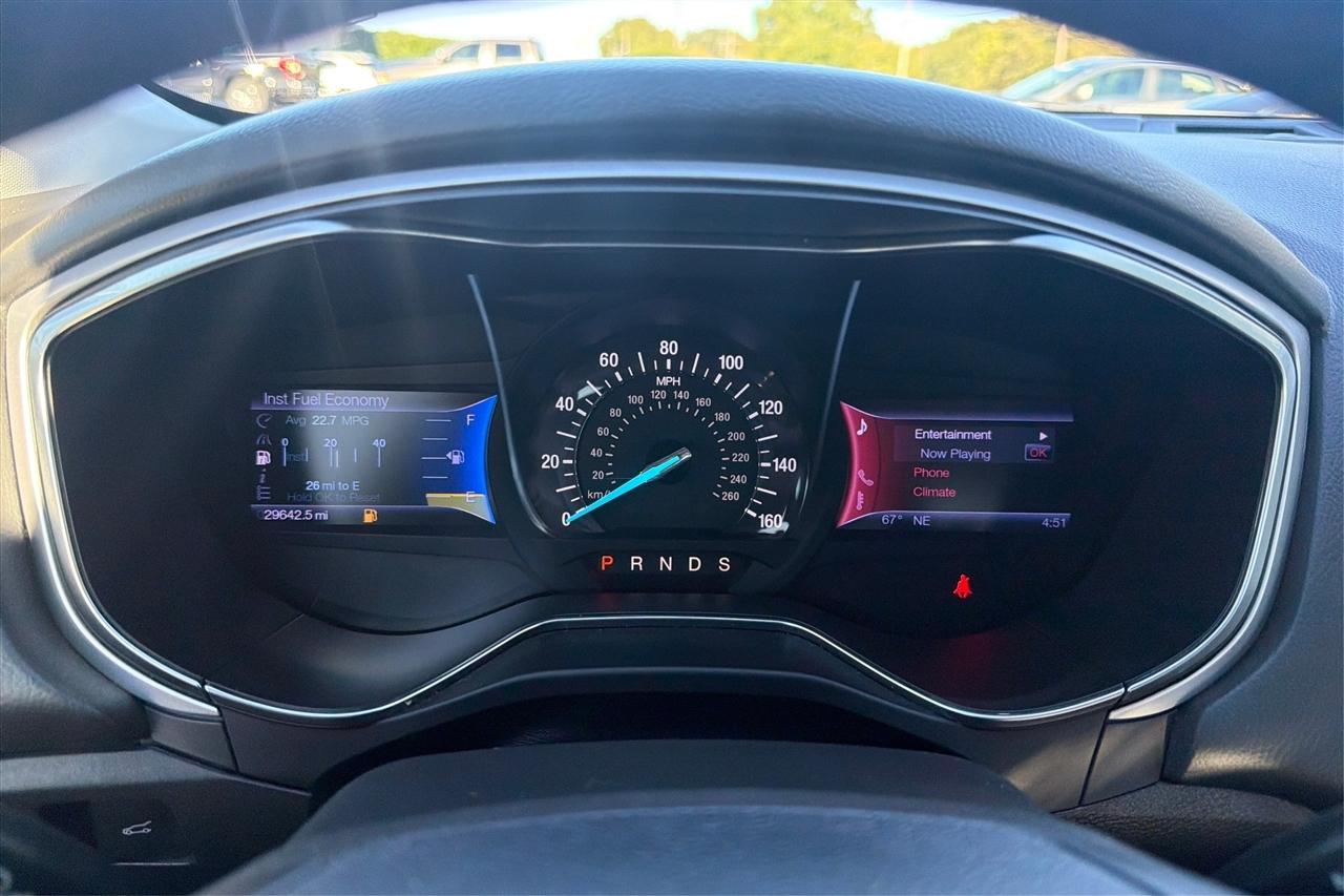 Ford Fusion SE 4D Sedan 2013