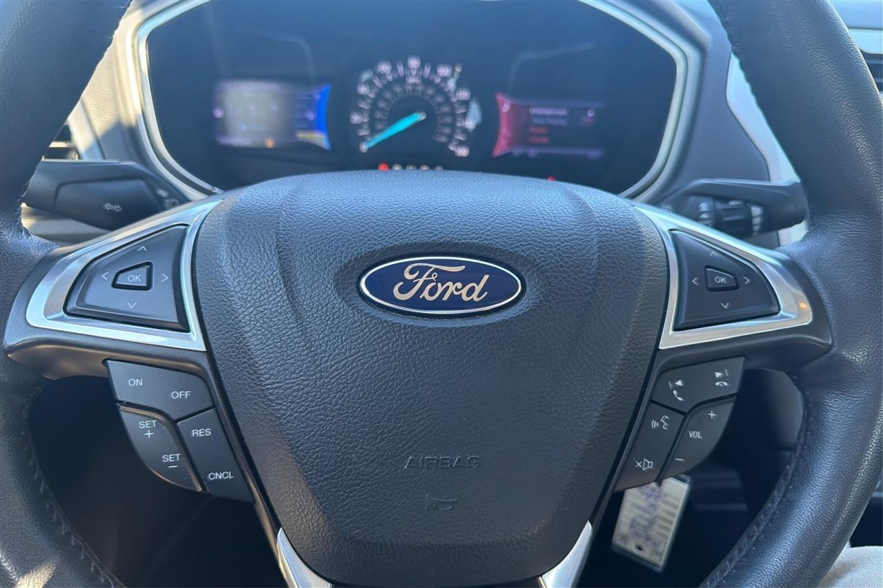 Ford Fusion SE 4D Sedan 2013