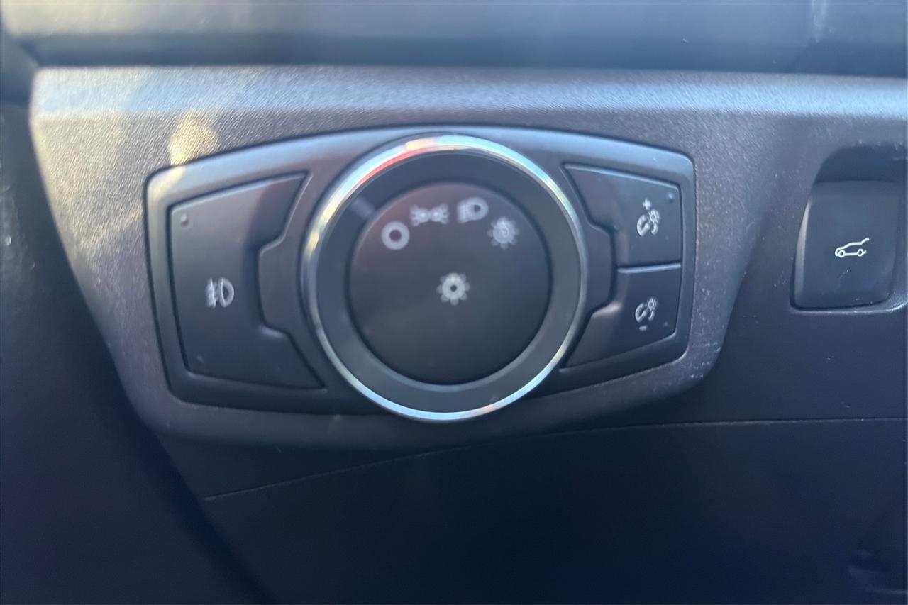 Ford Fusion SE 4D Sedan 2013