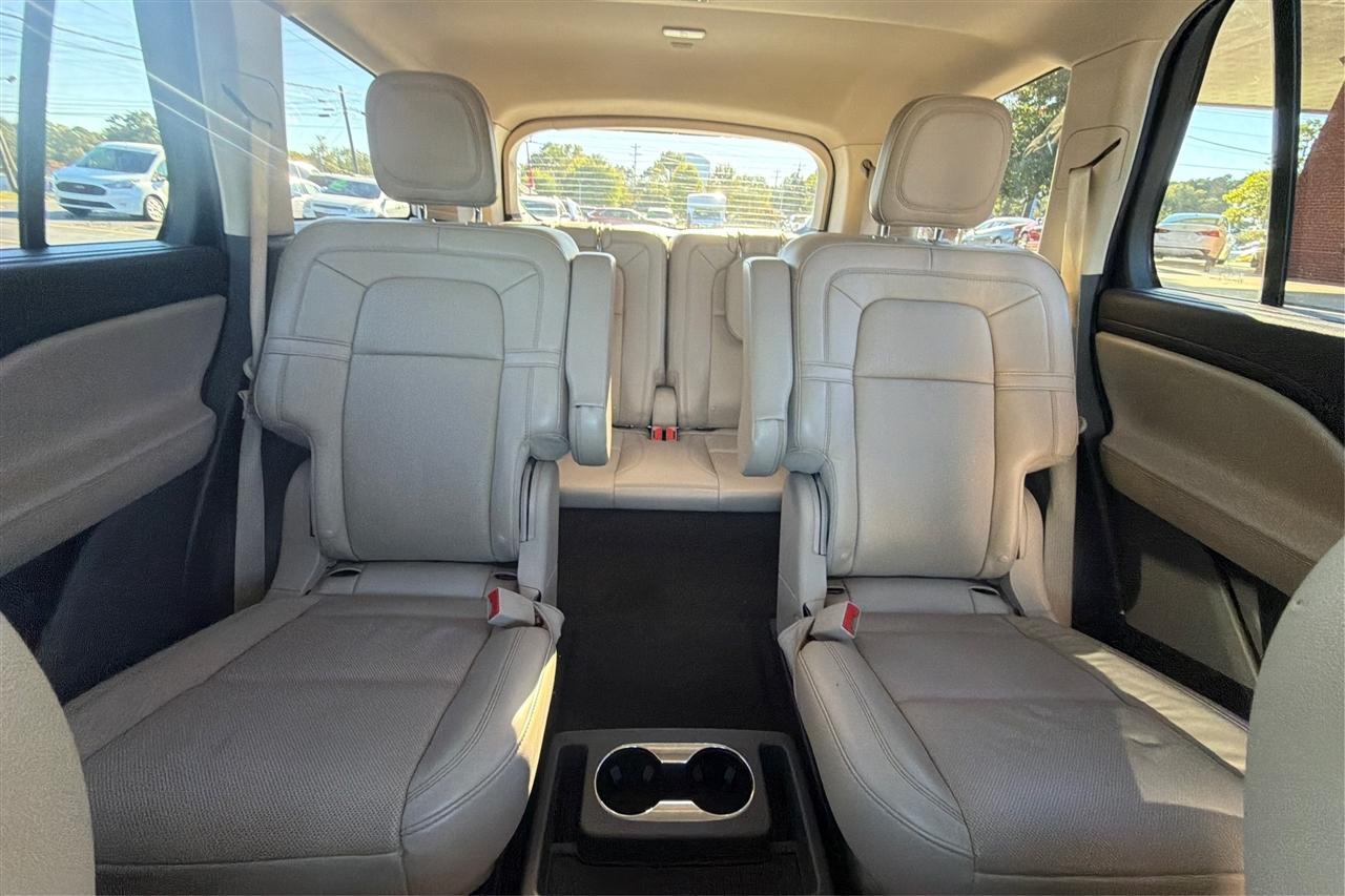 Lincoln Aviator Reserve 4D SUV RWD 2021