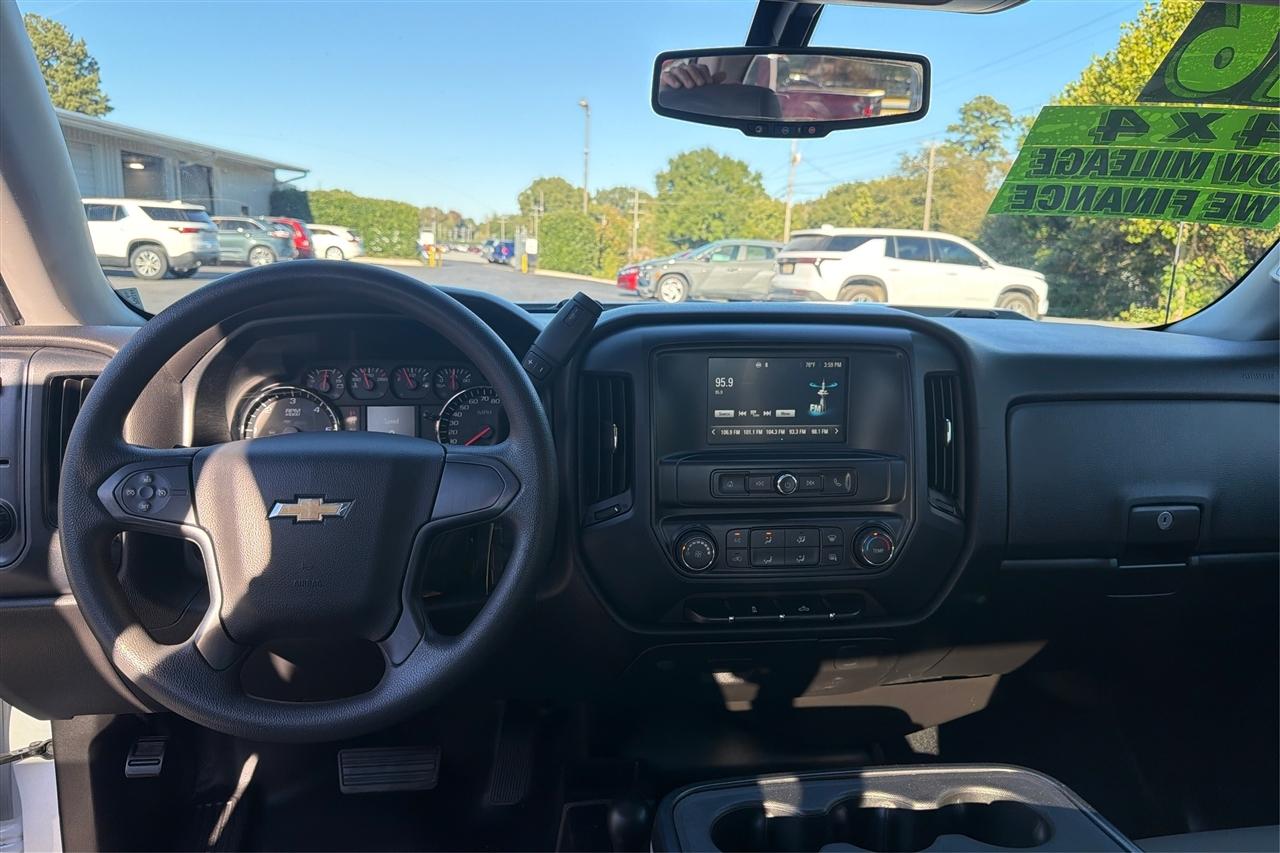 Chevrolet Silverado 1500 W/T Double Cab 4WD 2016