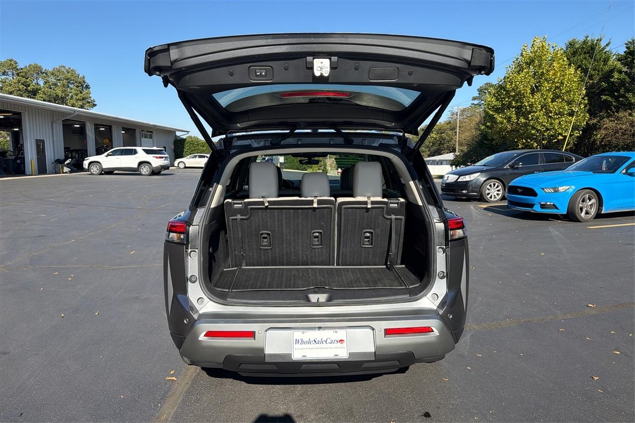 Nissan Pathfinder SL 4D SUV FWD 2024