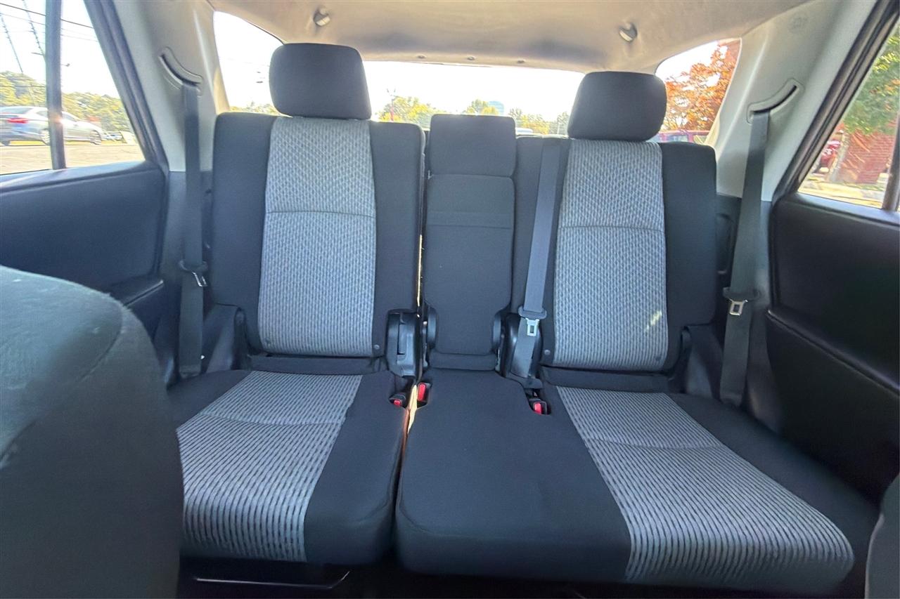 Toyota 4Runner SR5 4D SUV RWD V6 2021