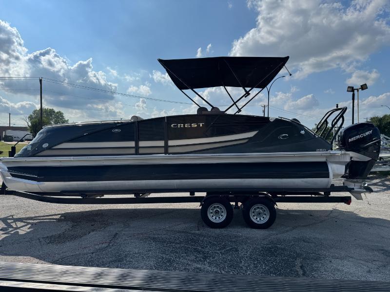 Crest Pontoons Savannah  2018