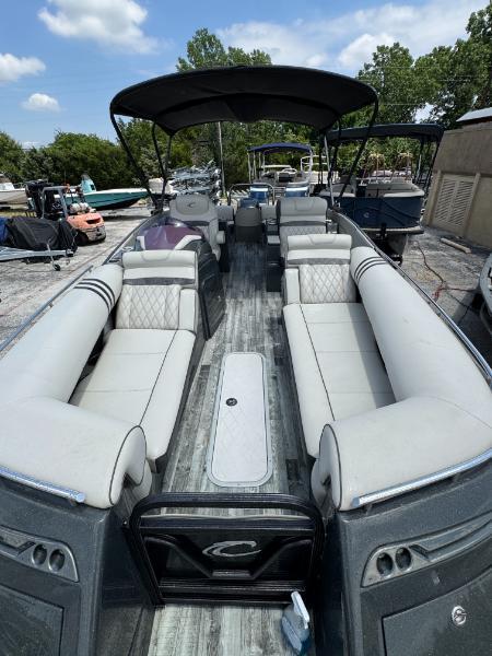Crest Pontoons Savannah  2018