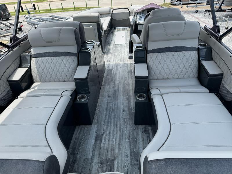 Crest Pontoons Savannah  2018