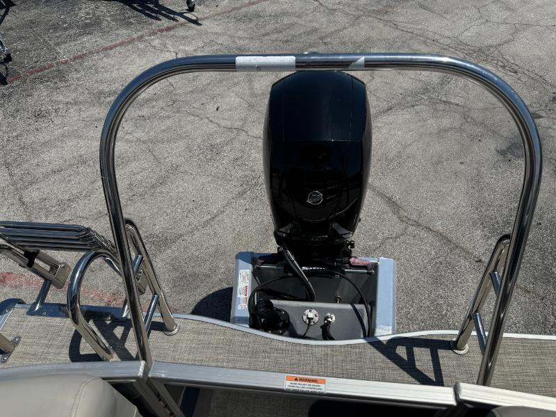 Trifecta 22RF LE 2.75  2023