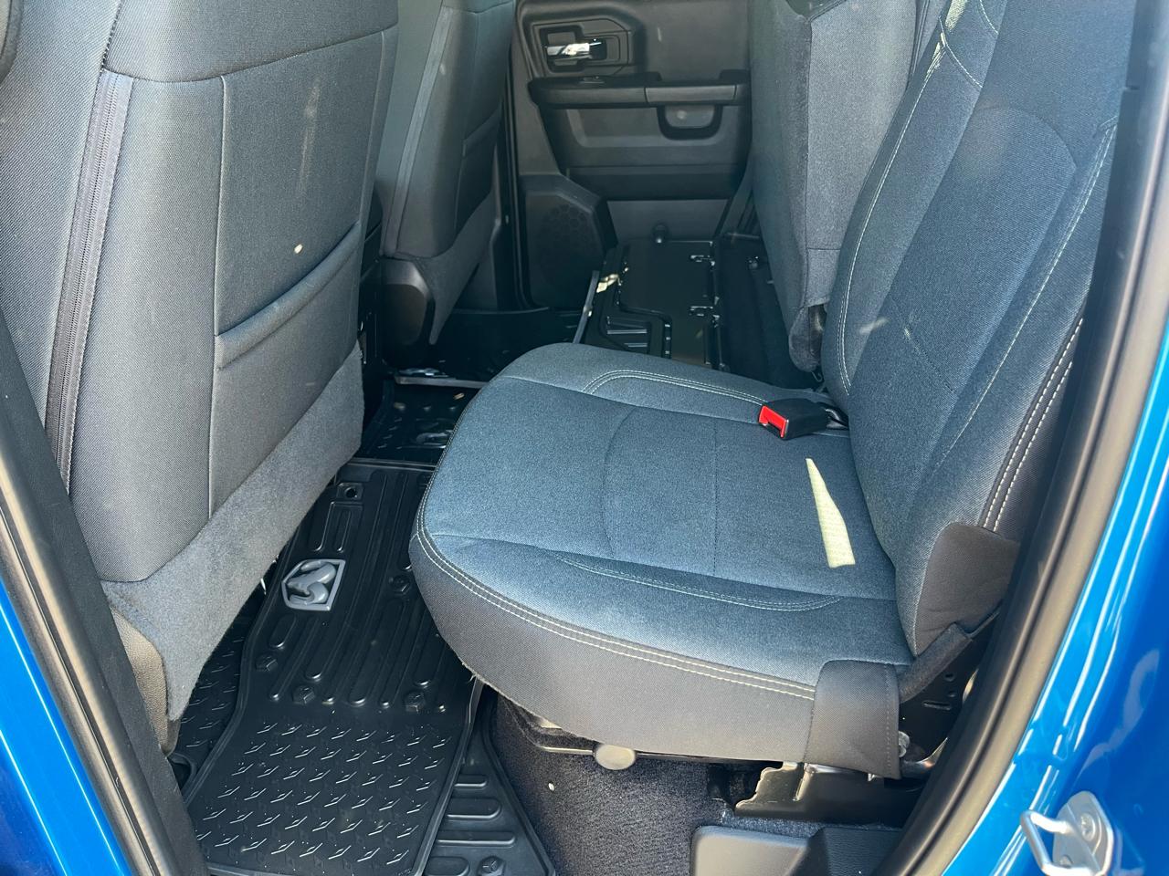 RAM 1500 Classic Warlock 4x4 Quad Cab 6'4" Box 2022