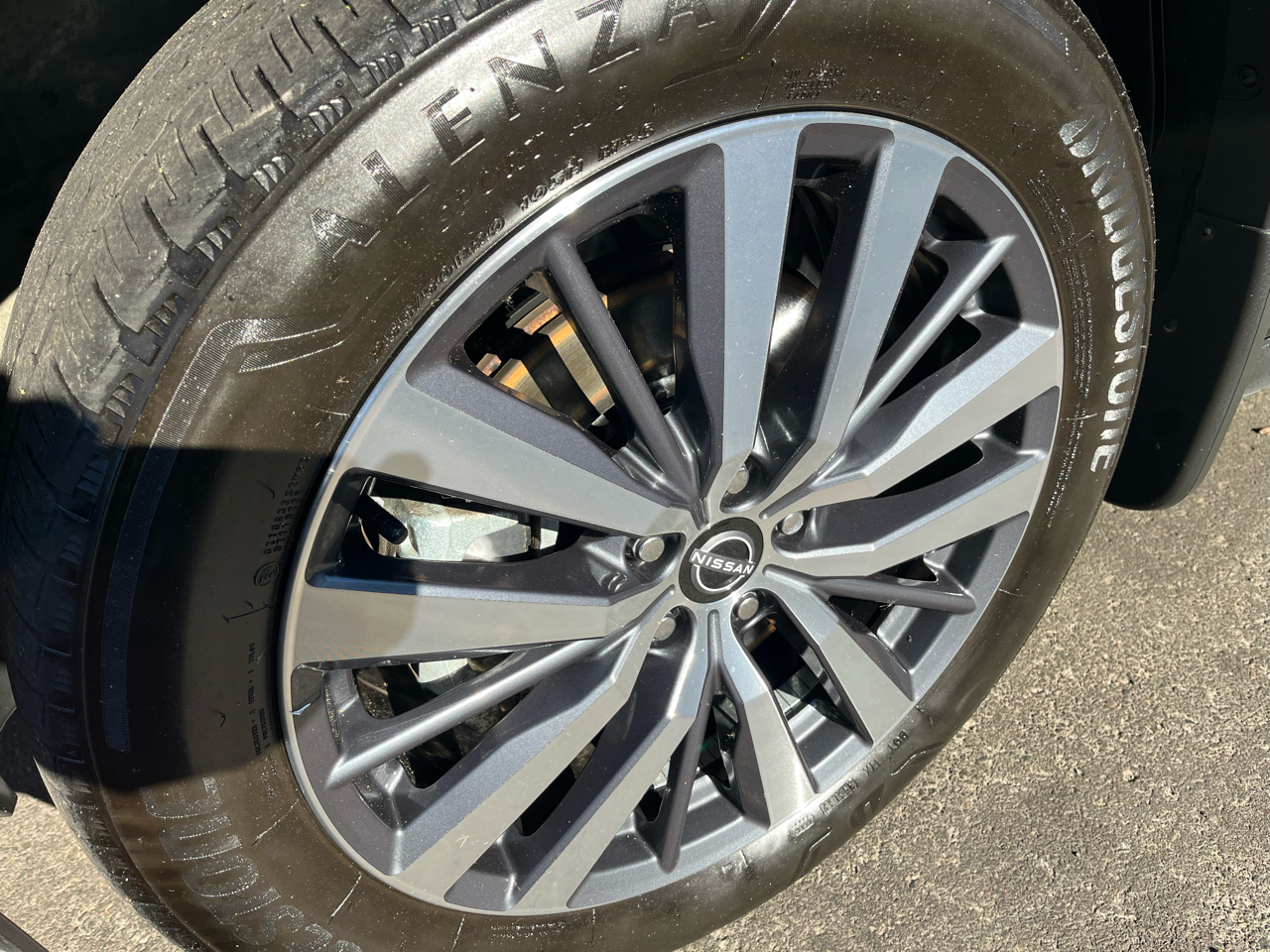 Nissan Pathfinder Platinum 4WD 2022