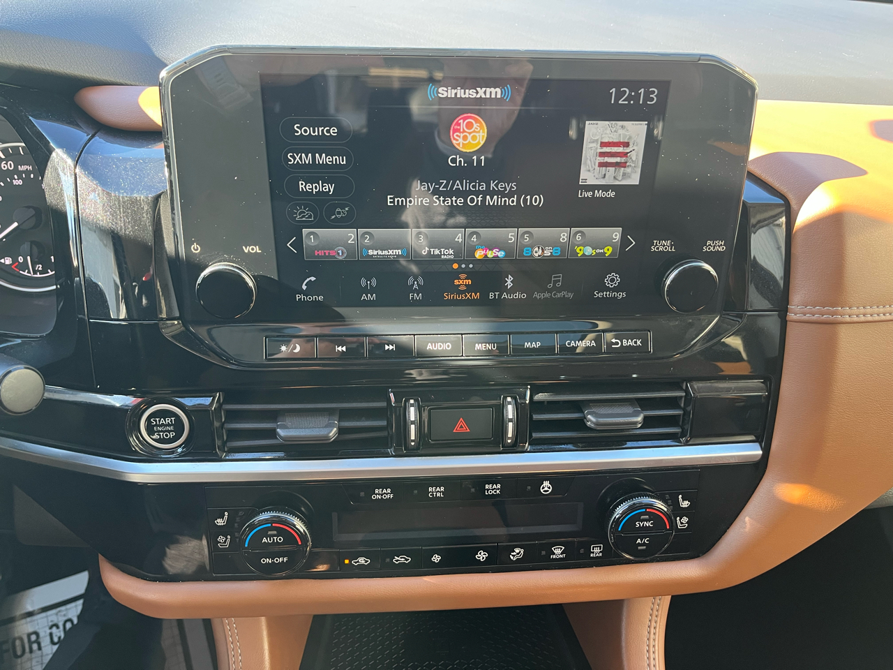 Nissan Pathfinder Platinum 4WD 2022