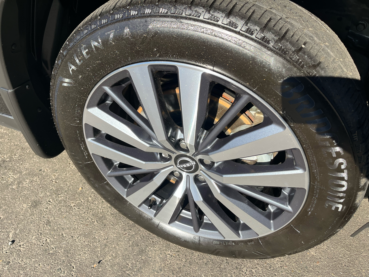 Nissan Pathfinder Platinum 4WD 2022