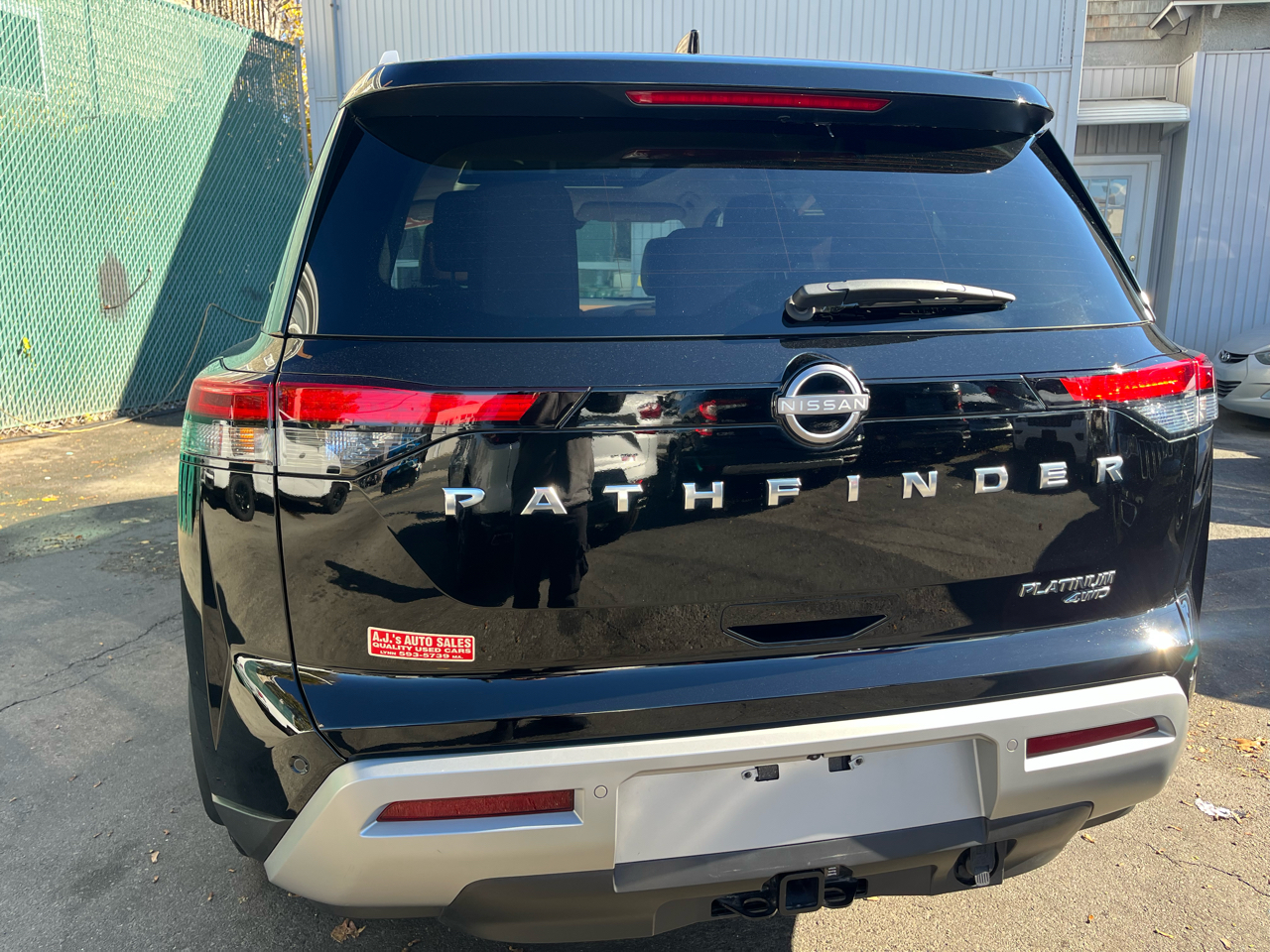 Nissan Pathfinder Platinum 4WD 2022
