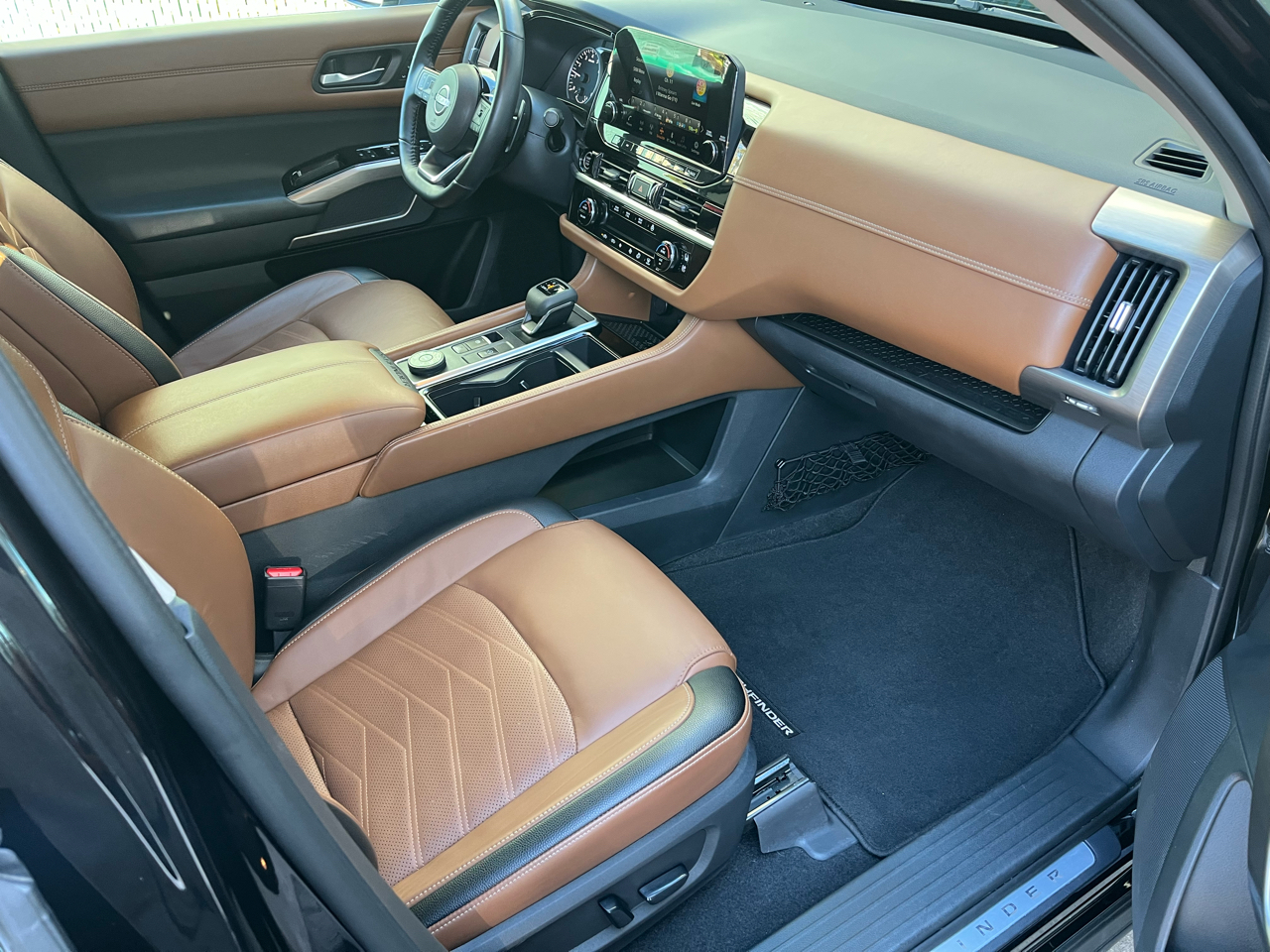 Nissan Pathfinder Platinum 4WD 2022