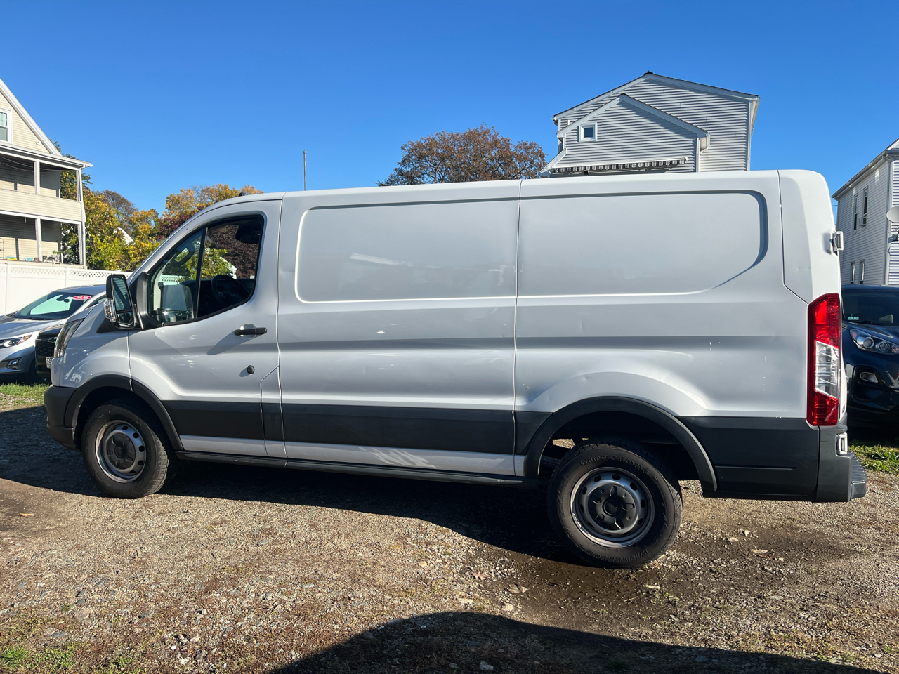 Ford Transit Cargo Van T-250 130" Low Rf 9070 GVWR RWD 2021 Ford Transit Cargo Van T-250 130" Low Rf 9070 GVWR RWD 2021