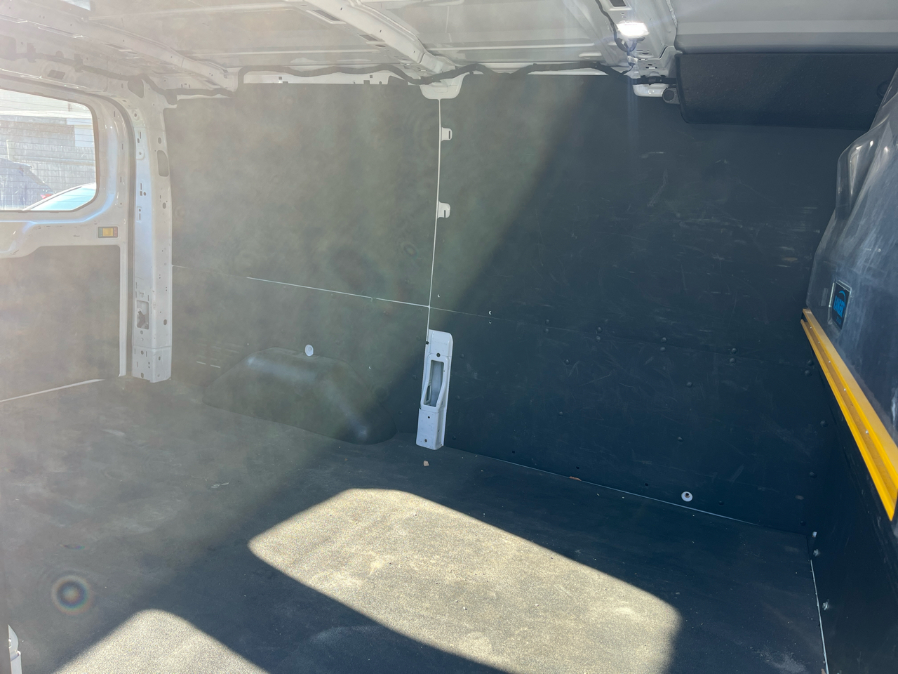 Ford Transit Cargo Van T-250 130" Low Rf 9070 GVWR RWD 2021 Ford Transit Cargo Van T-250 130" Low Rf 9070 GVWR RWD 2021