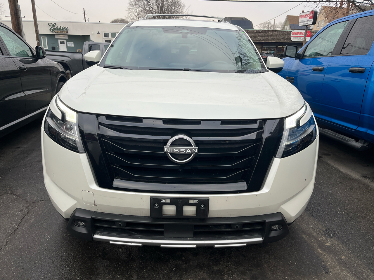 Nissan Pathfinder SL 4WD 2023