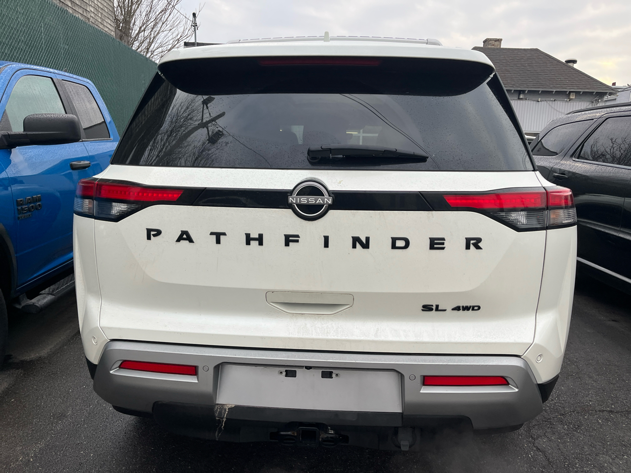 Nissan Pathfinder SL 4WD 2023