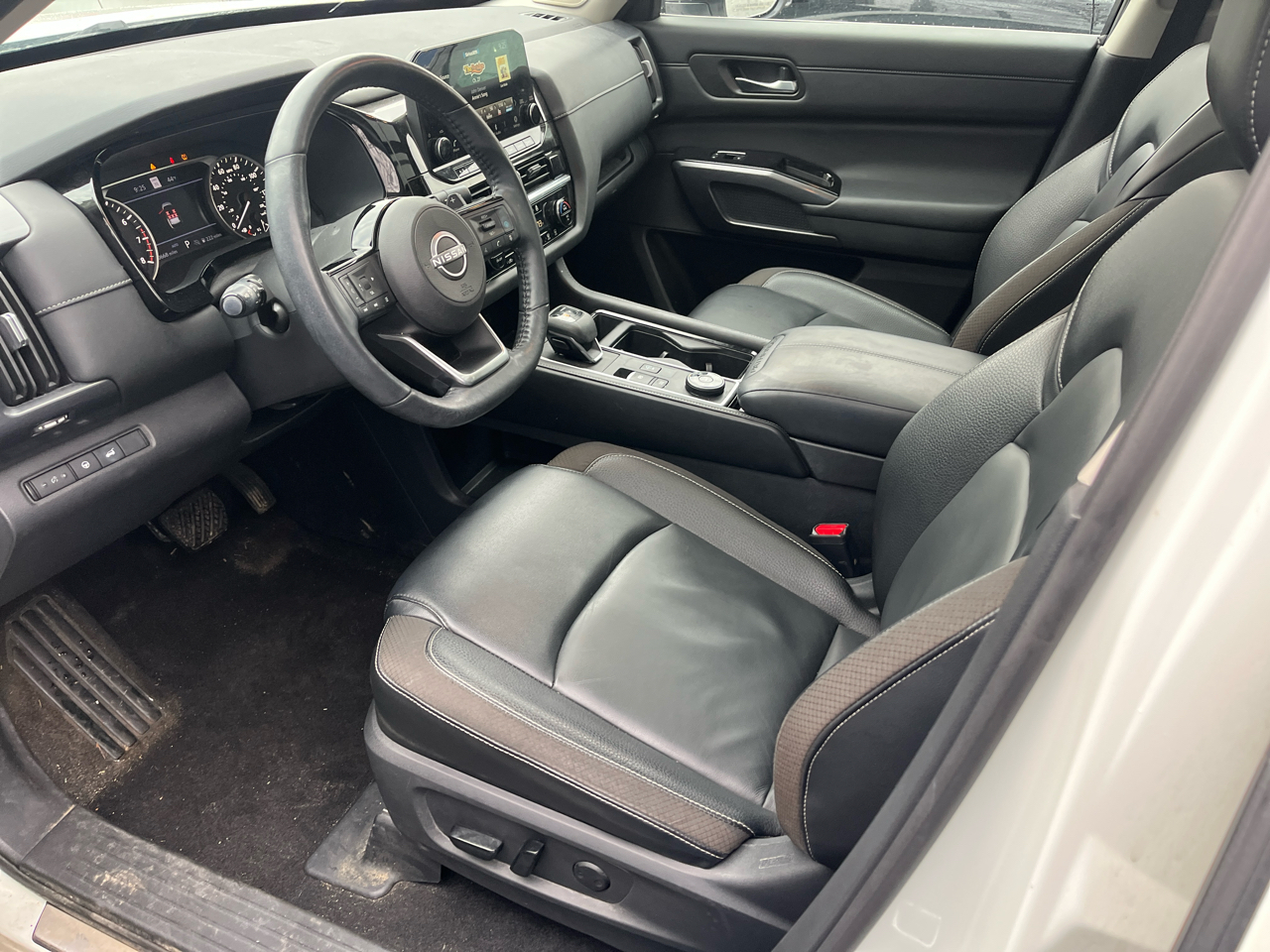 Nissan Pathfinder SL 4WD 2023